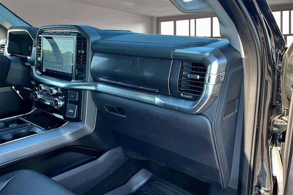2021 Ford F-150 Lariat photo 16