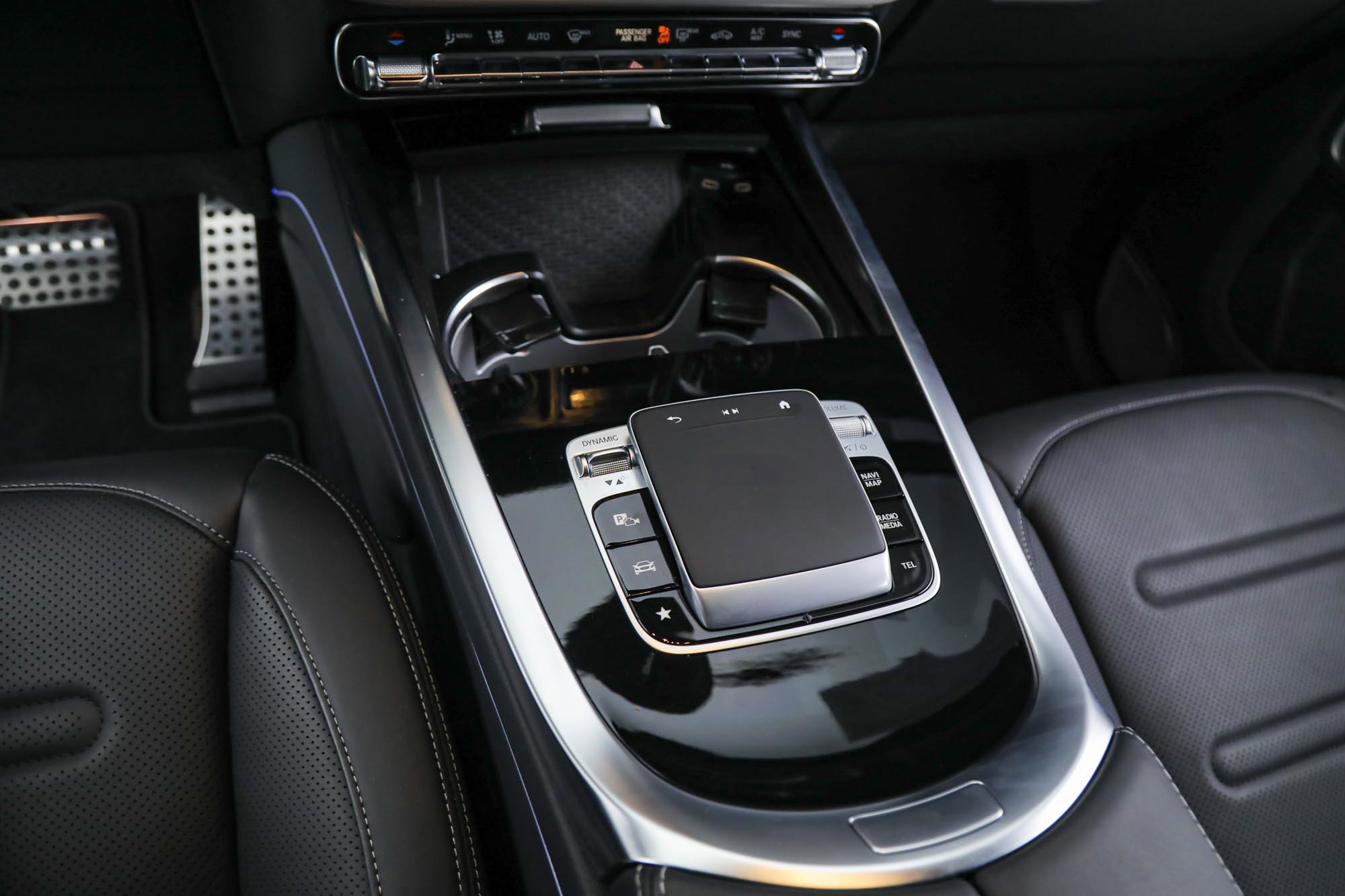 2025 Mercedes Benz G 550 photo 17