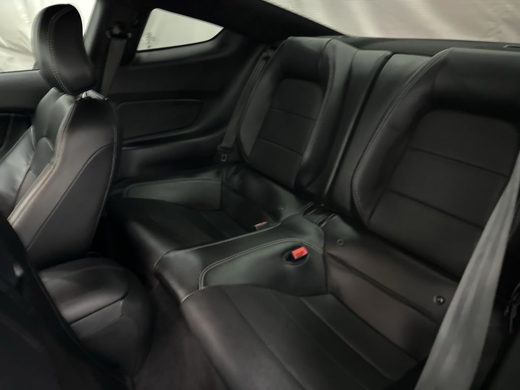 2020 Ford Mustang GT Premium photo 16