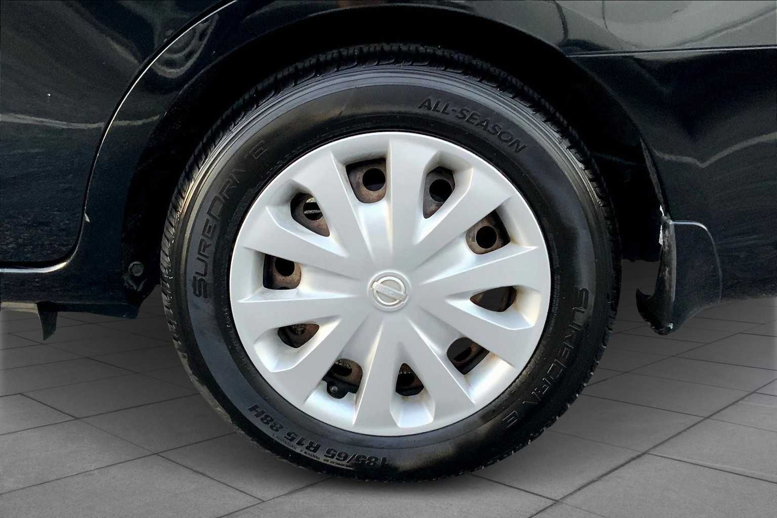 2018 Nissan Versa 1.6 S photo 9