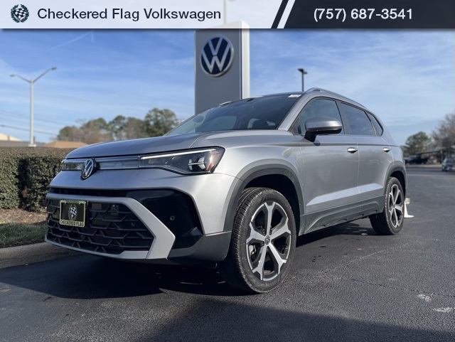 2025 Volkswagen Taos SEL's photo