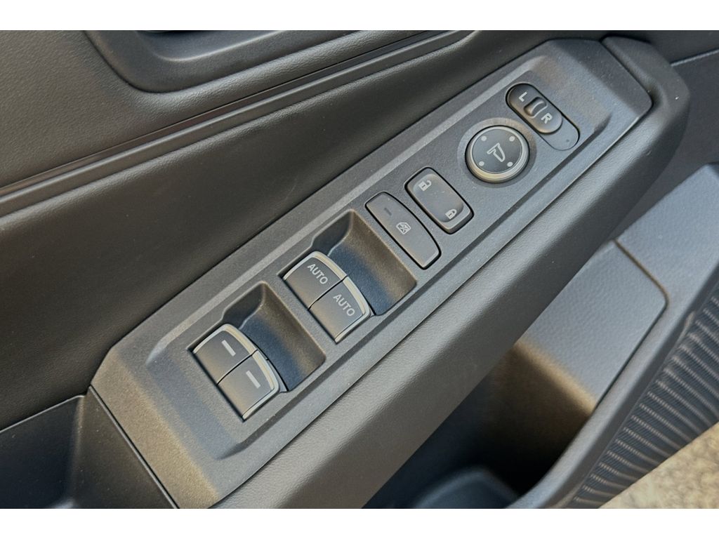 2025 Honda Accord SE photo 13