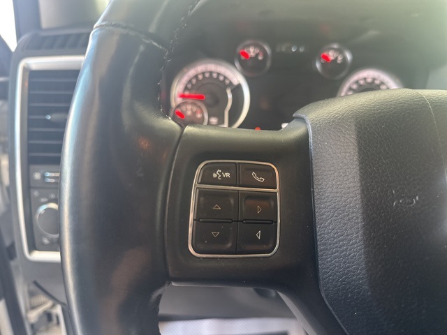 2020 Ram 1500 Classic SLT photo 5