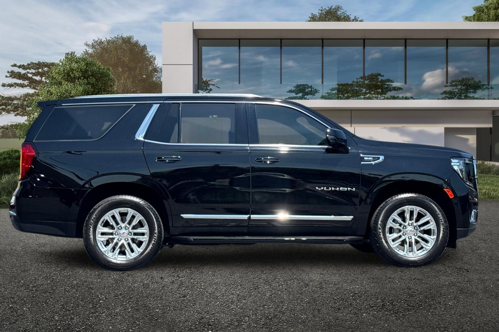 2022 Gmc Yukon SLT photo 2