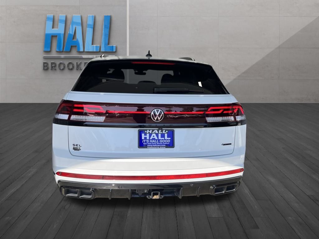 2025 Volkswagen Atlas Cross Sport SEL R-Line photo 4