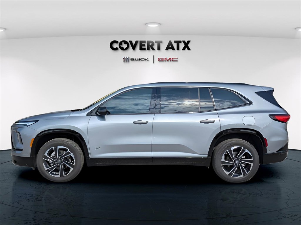 2025 Buick Enclave Sport Touring photo 4