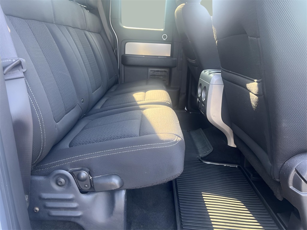 2014 Ford F-150 FX4 photo 34