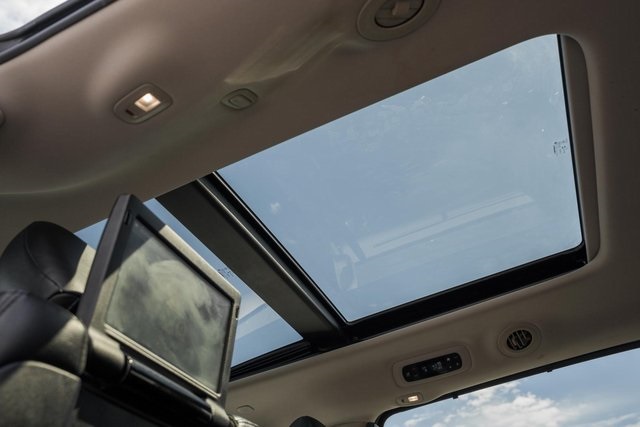 2018 Chrysler Pacifica Touring Plus photo 2
