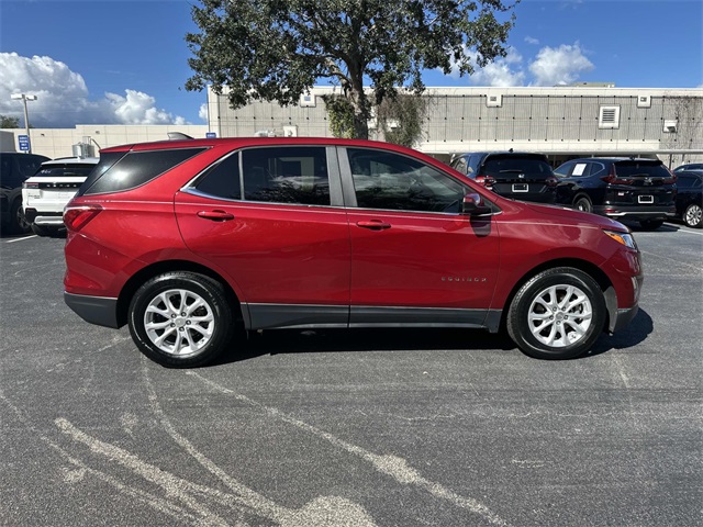 2021 Chevrolet Equinox LT photo 3
