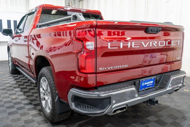 2024 Chevrolet Silverado 1500 LTZ photo 2