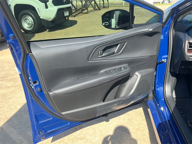 2026 Toyota Prius Plug-in Hybrid SE photo 15