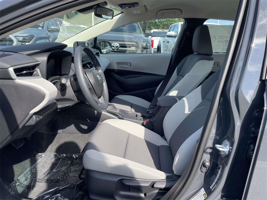 2026 Toyota Corolla LE photo 14