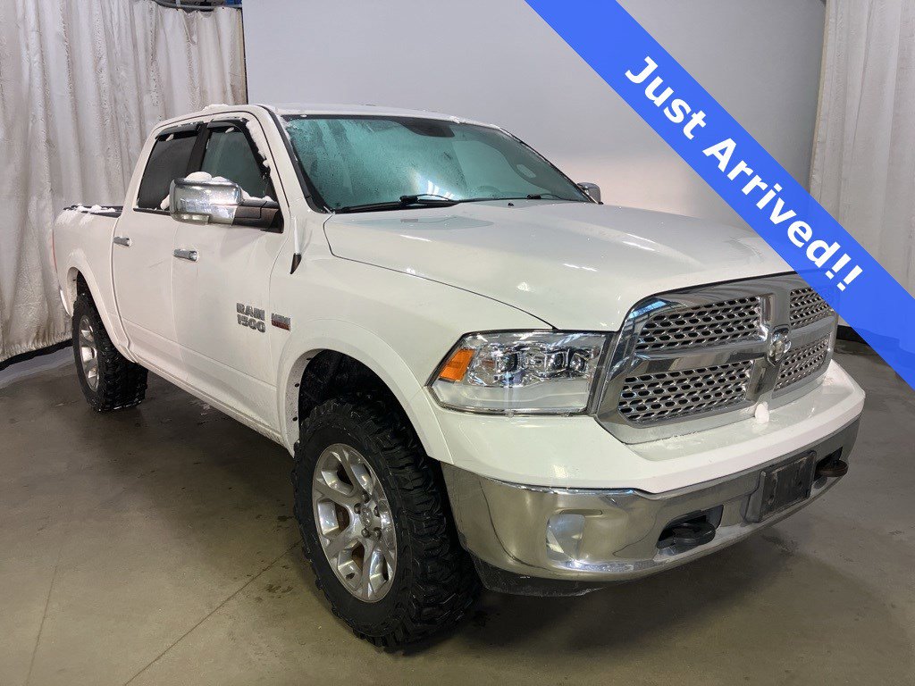 2016 RAM Ram 1500 Pickup Laramie's photo