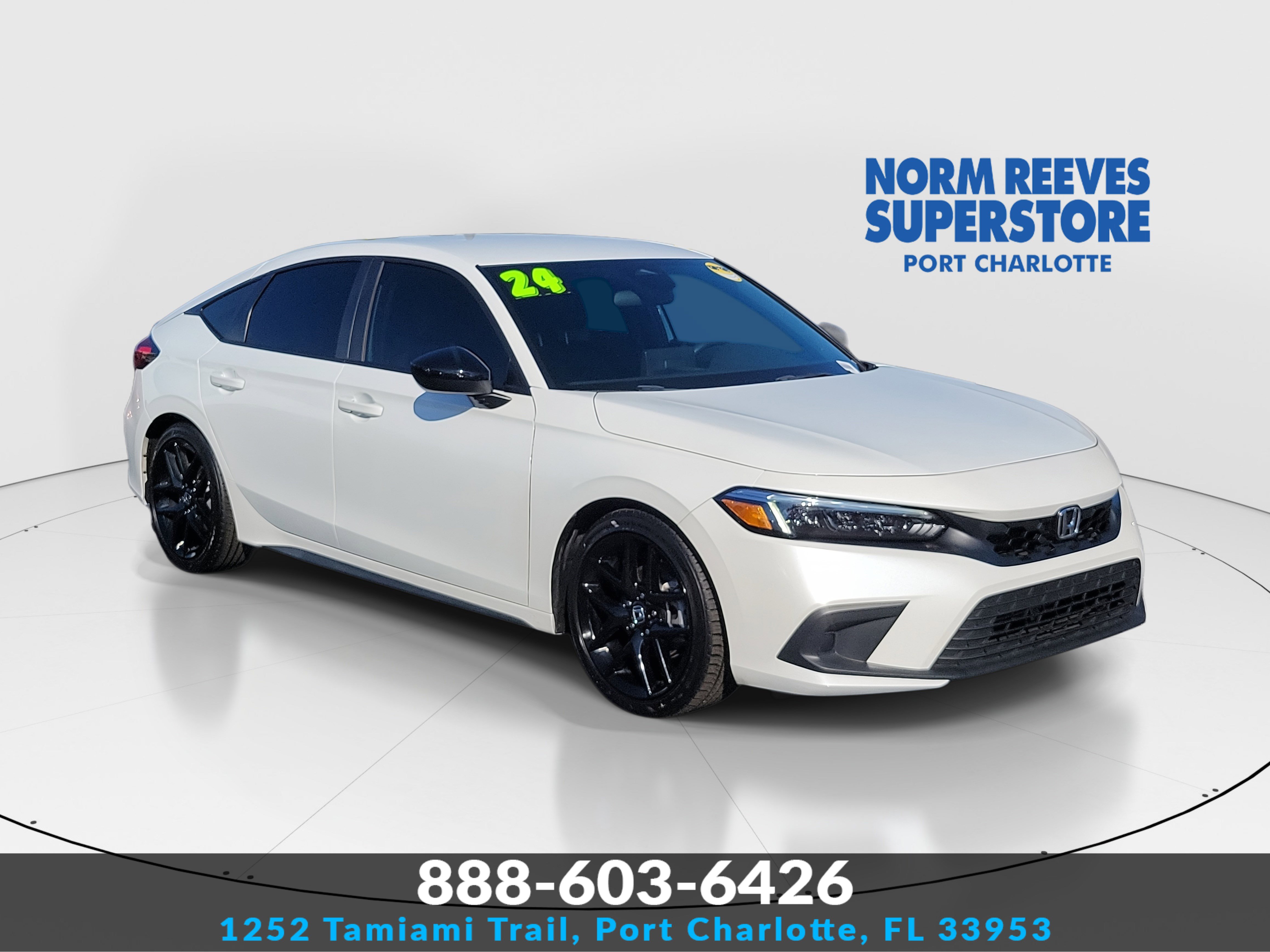 2024 Honda Civic Hatchback Sport's photo