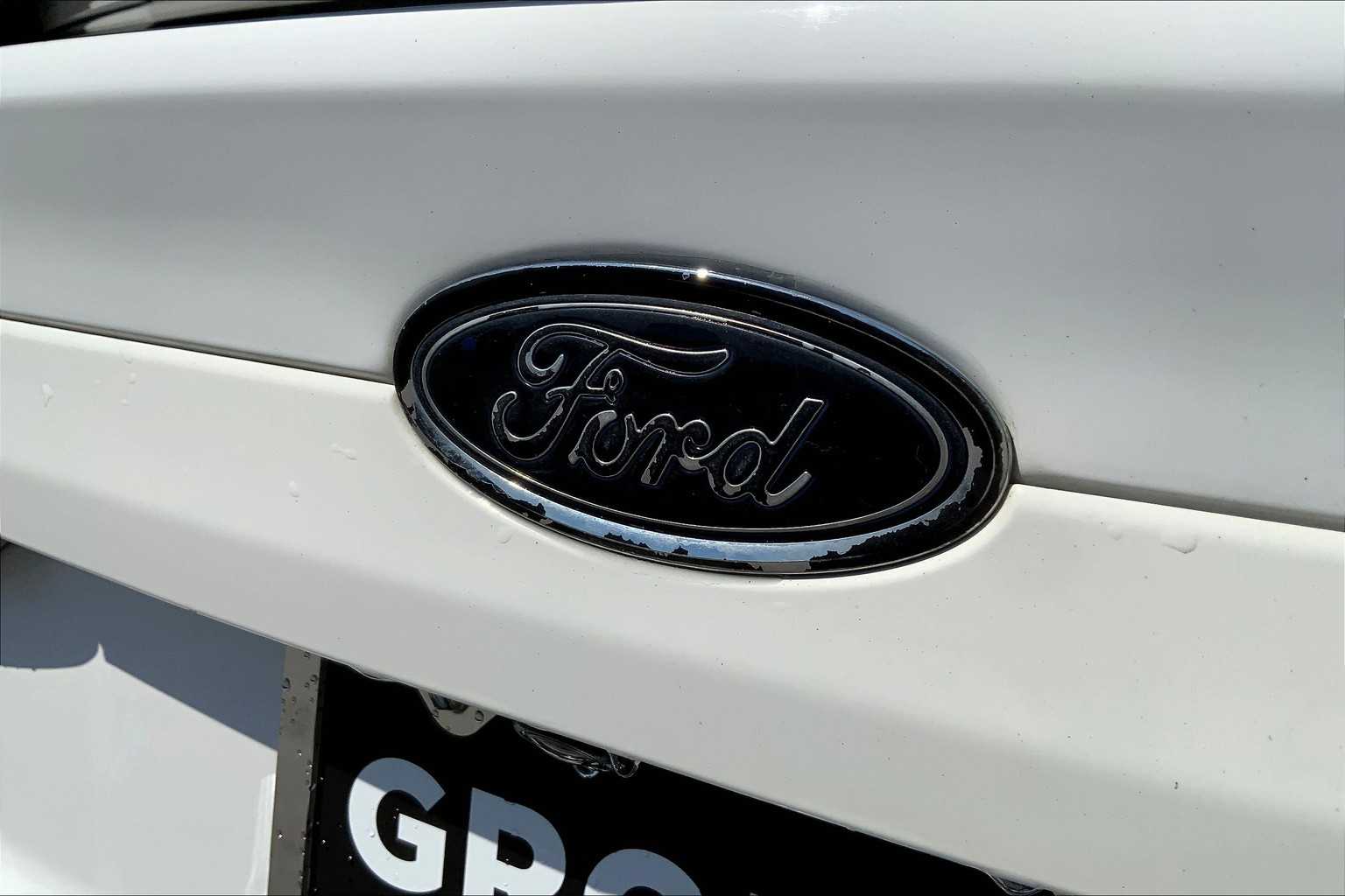 2019 Ford Fusion Titanium photo 29