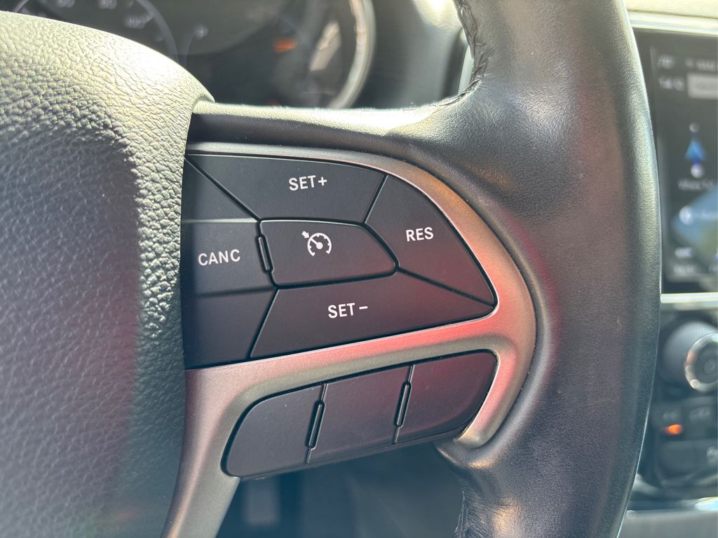 2021 Jeep Grand Cherokee Laredo X photo 24