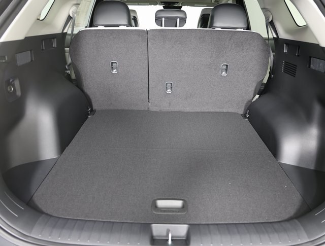 2026 Kia Sportage EX photo 2
