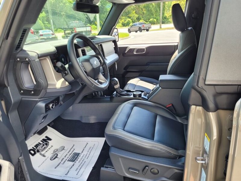 2025 Ford Bronco Outer Banks photo 5
