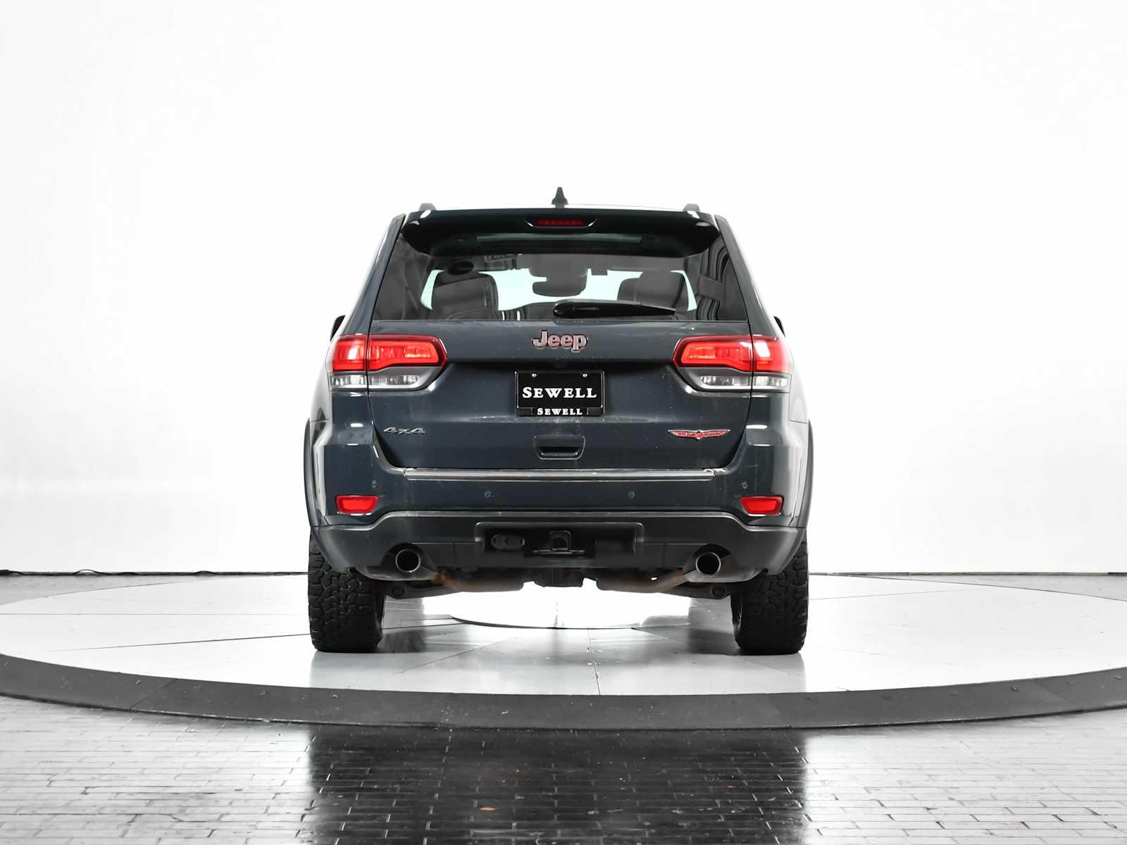 2017 Jeep Grand Cherokee Trailhawk photo 4
