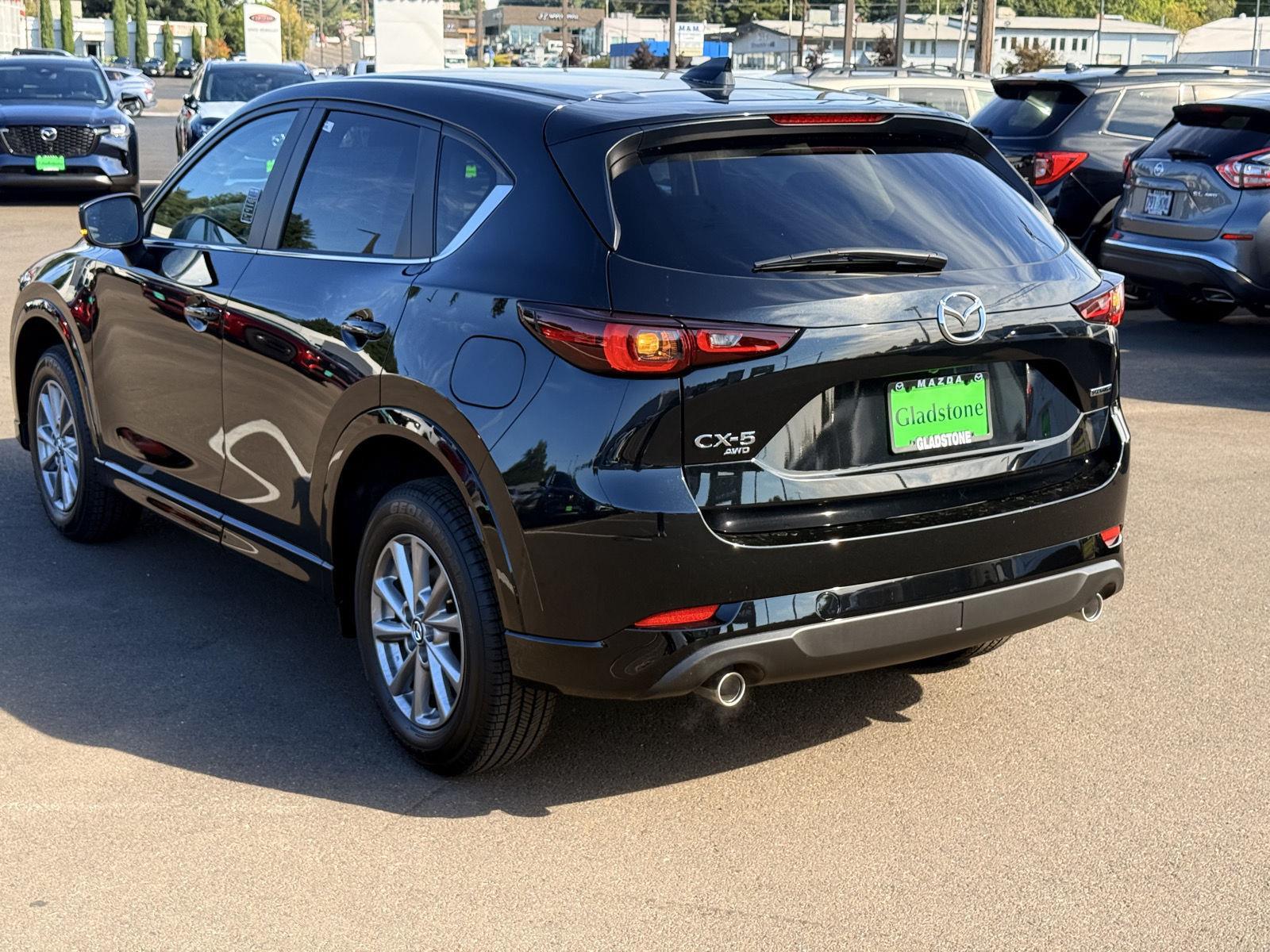 2025 Mazda CX-5 2.5 Select photo 4