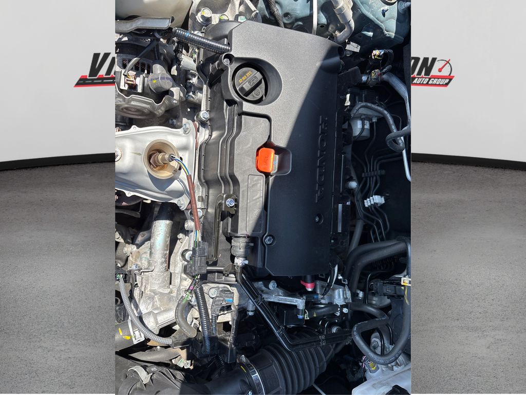 2025 Honda HR-V LX photo 13