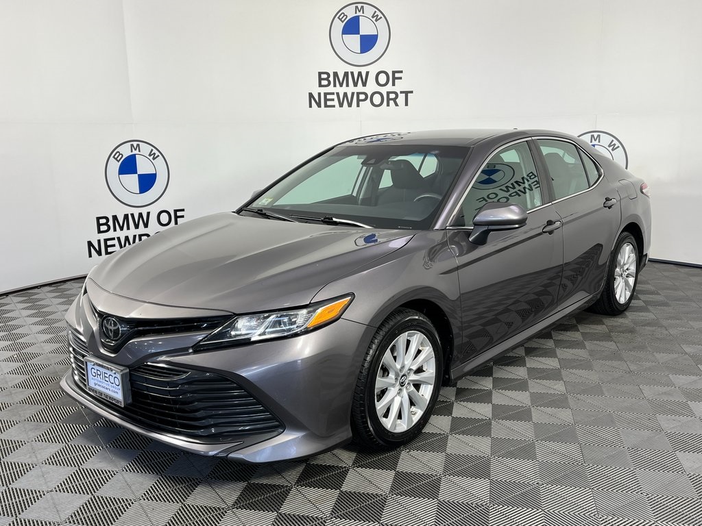 2019 Toyota Camry L photo 2