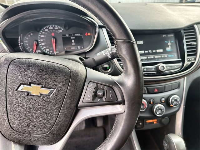 2017 Chevrolet Trax LT photo 3