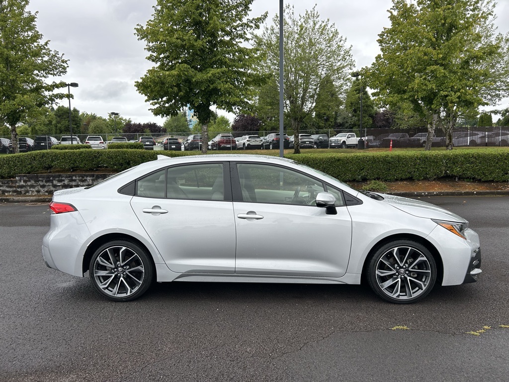 2022 Toyota Corolla SE photo 4
