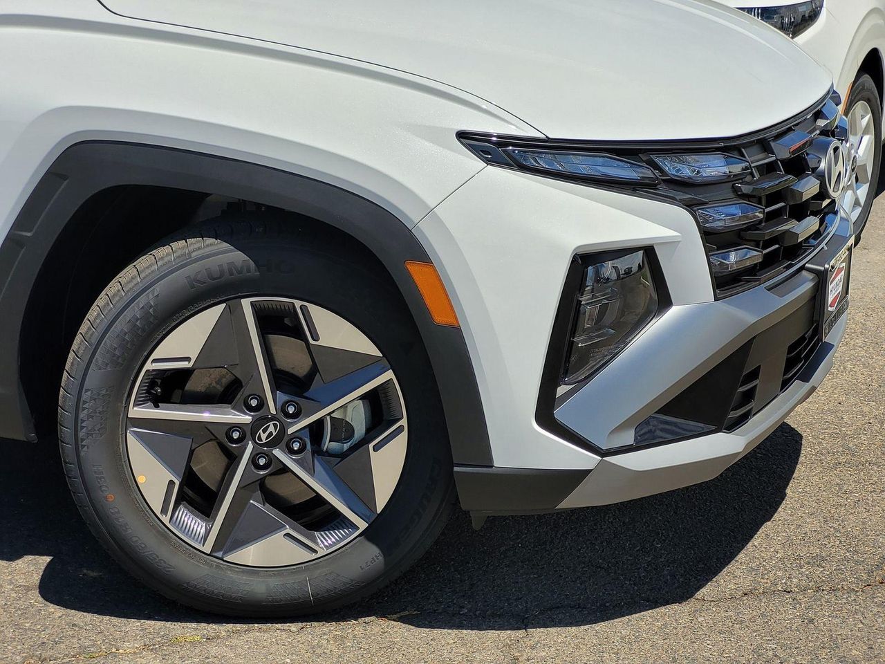 2025 Hyundai Tucson SEL Convenience photo 3