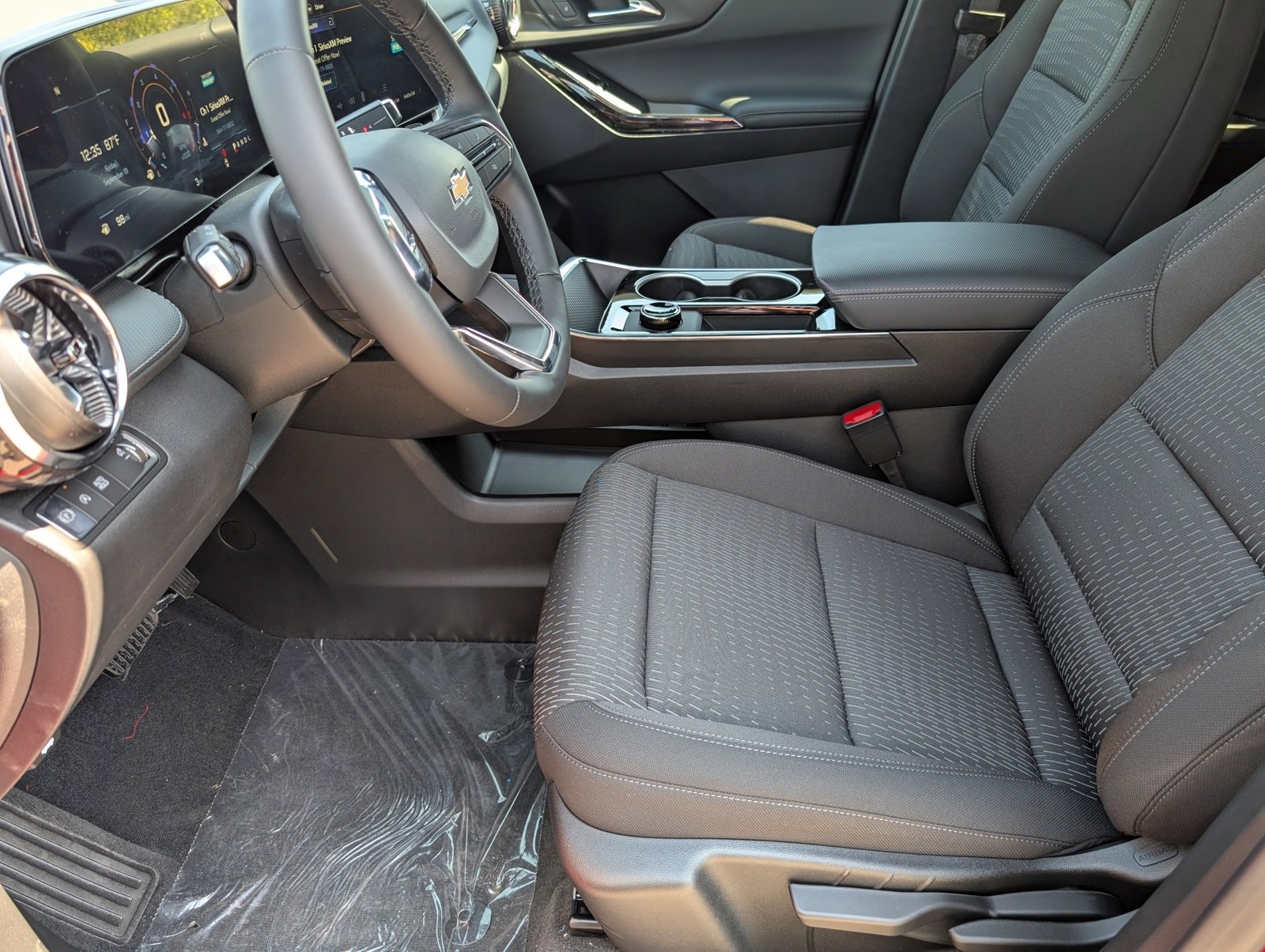 2026 Chevrolet Equinox LT photo 6