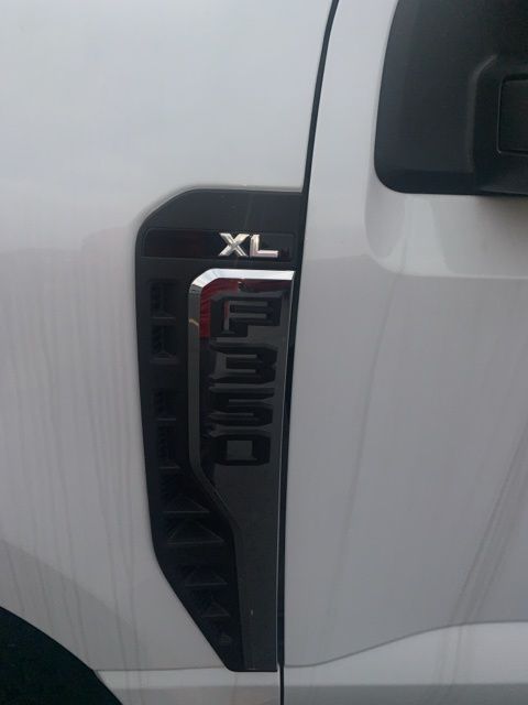 2024 Ford F-350 XL photo 2