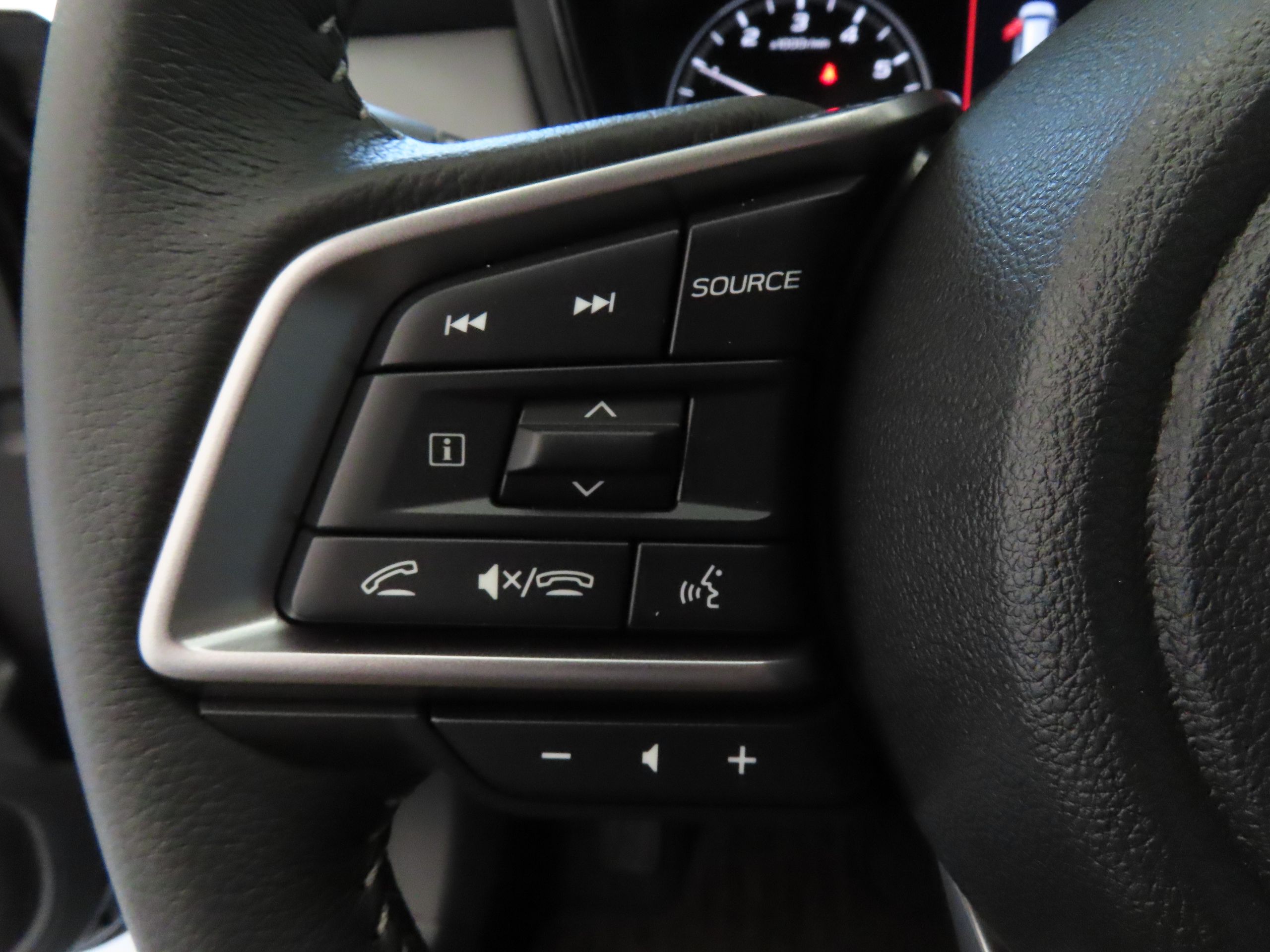 2025 Subaru Outback Premium photo 12