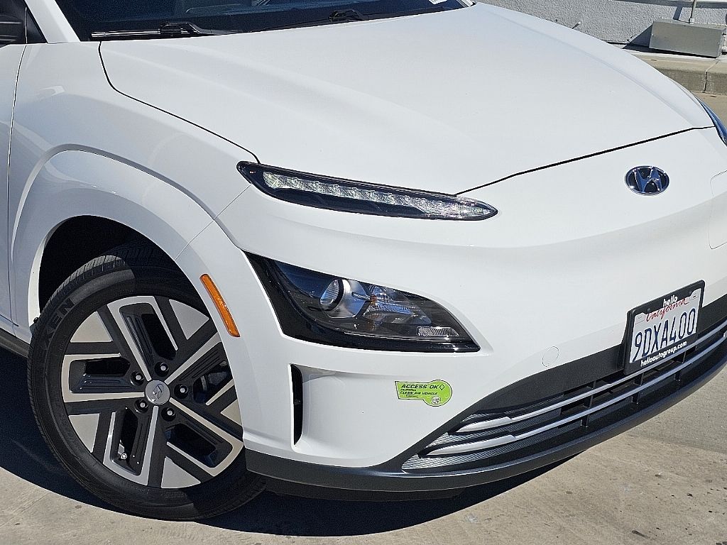 2023 Hyundai Kona Electric SEL photo 3
