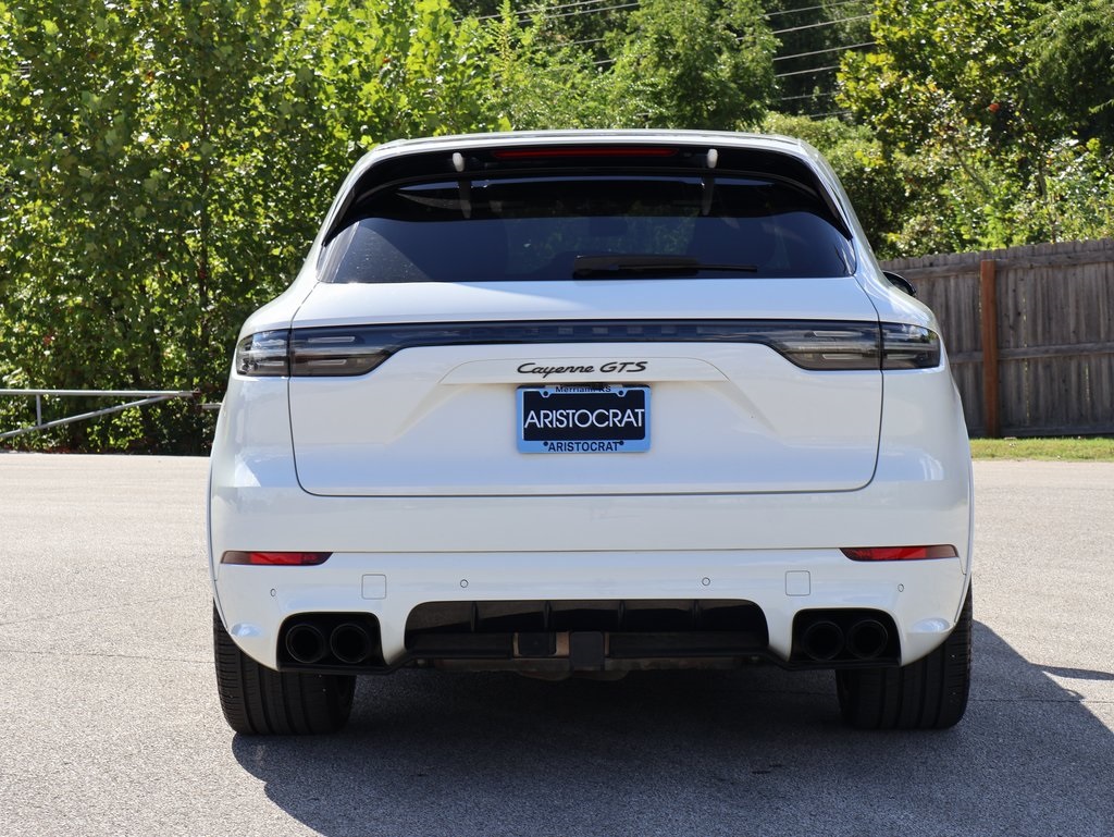 2022 Porsche Cayenne GTS photo 6