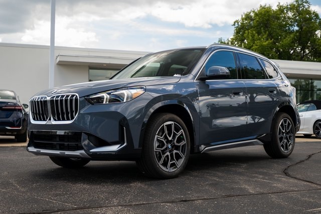 2026 BMW X1 28i's photo