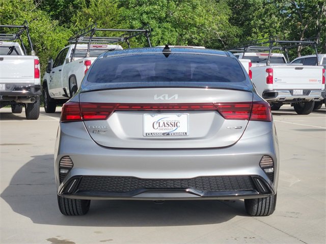2022 Kia Forte GT-Line photo 4