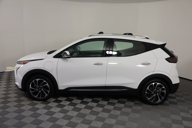 2022 Chevrolet Bolt EUV Premier photo 3