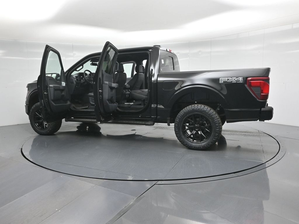 2025 Ford F-150 XLT photo 32