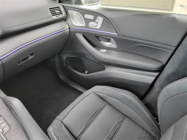 2026 Mercedes Benz GLS 63 AMG 4MATIC photo 17