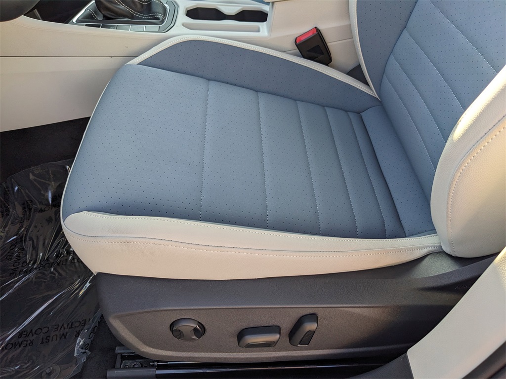2025 Volkswagen Jetta 1.5T SE photo 19