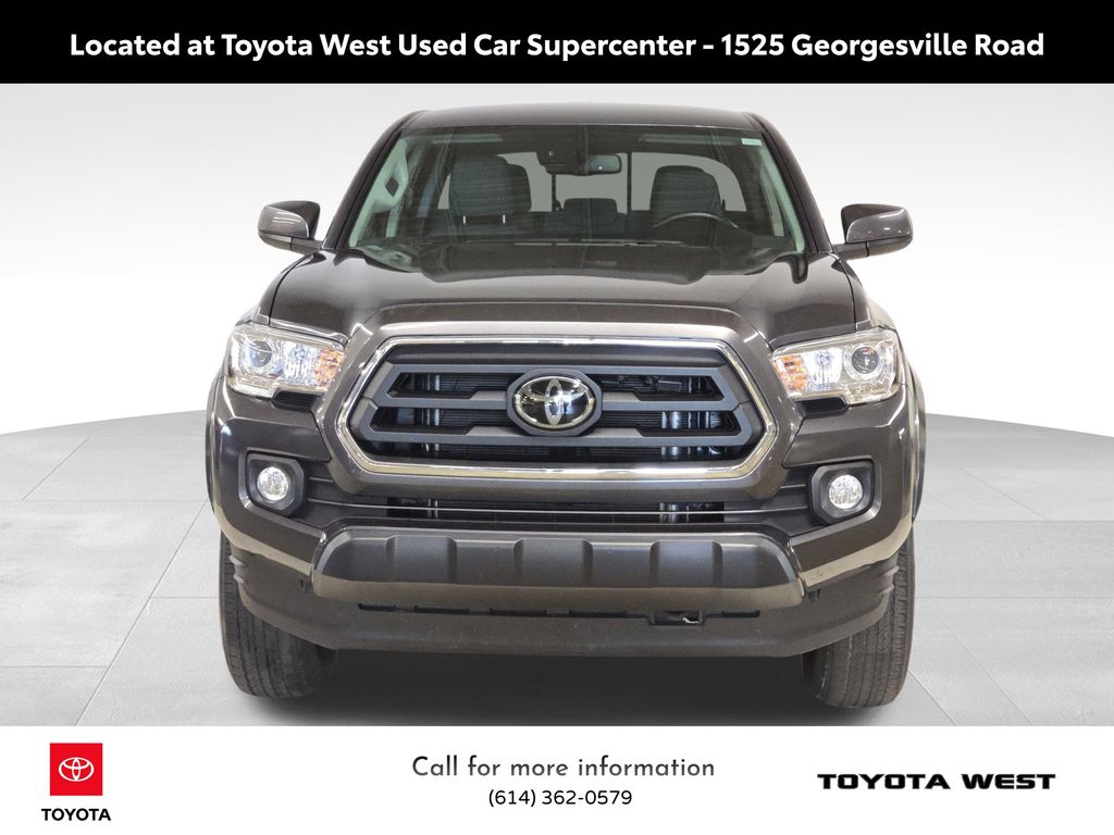 2022 Toyota Tacoma SR5 photo 2