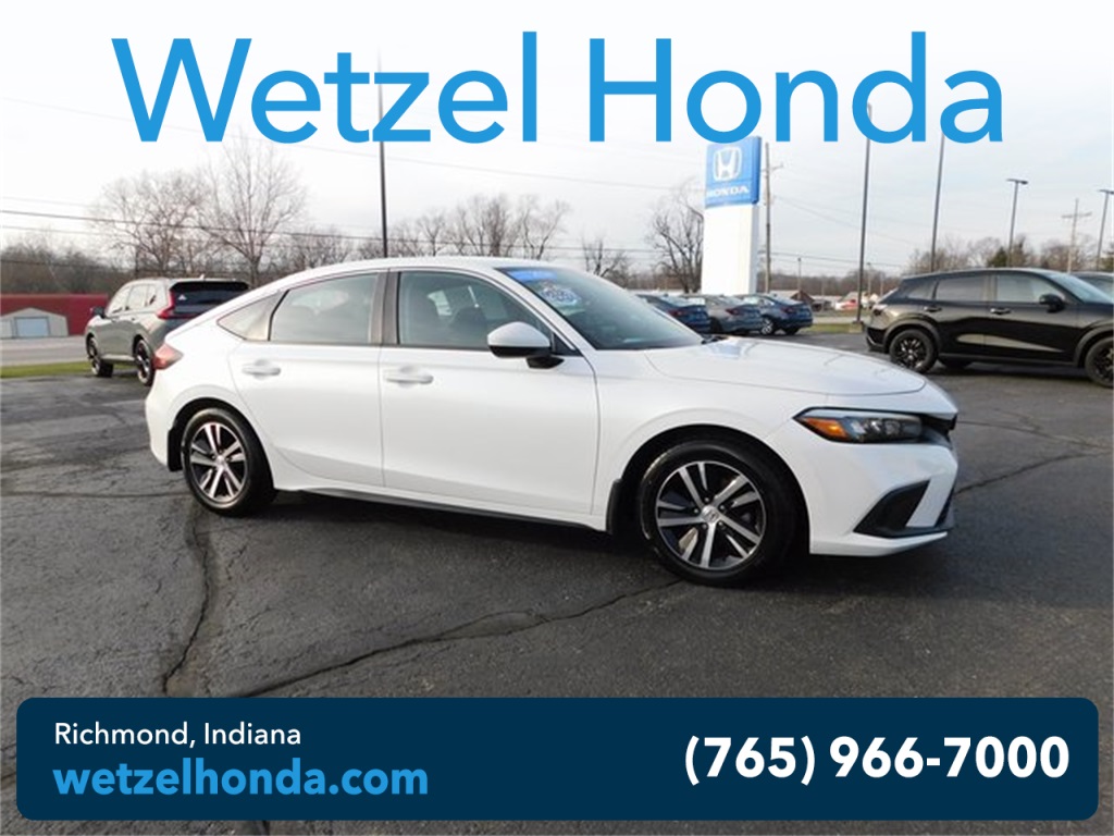 2024 Honda Civic Hatchback LX's photo