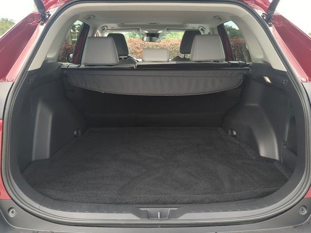 2023 Toyota RAV4 XLE Premium photo 12
