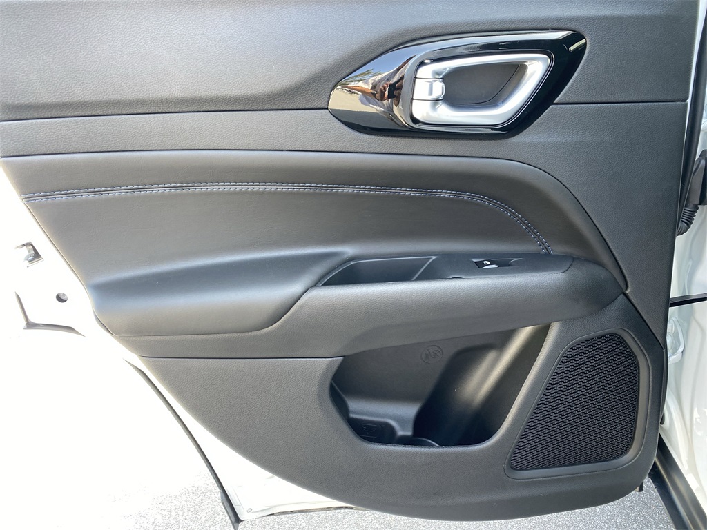 2025 Jeep Compass Latitude photo 33