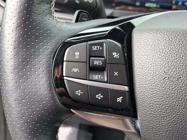 2022 Ford Explorer ST photo 16