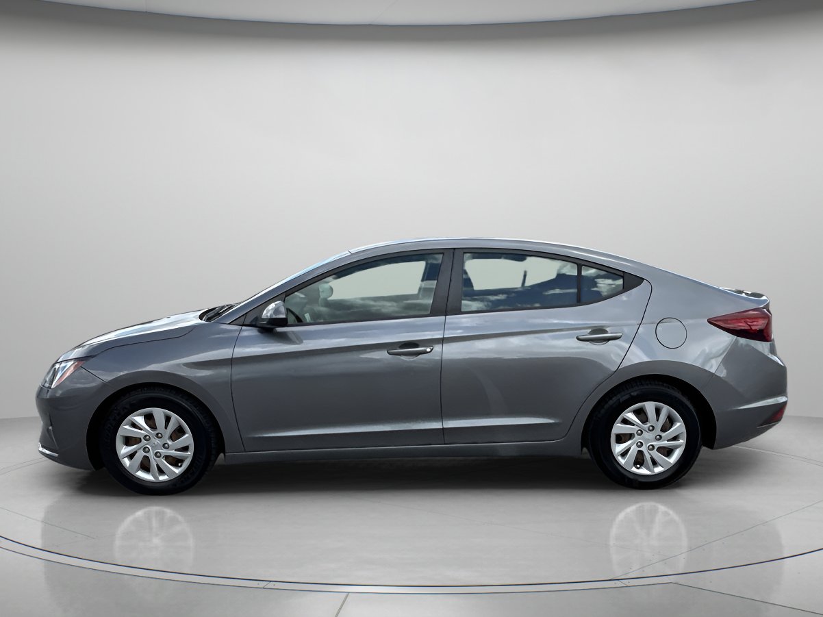 2019 Hyundai Elantra SE photo 4