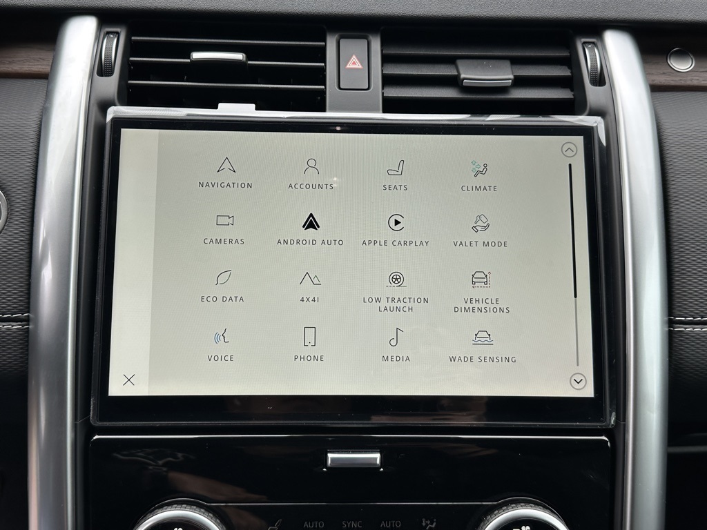 2025 Land Rover Discovery SE photo 18