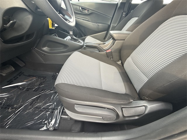 2023 Hyundai Kona SE photo 12