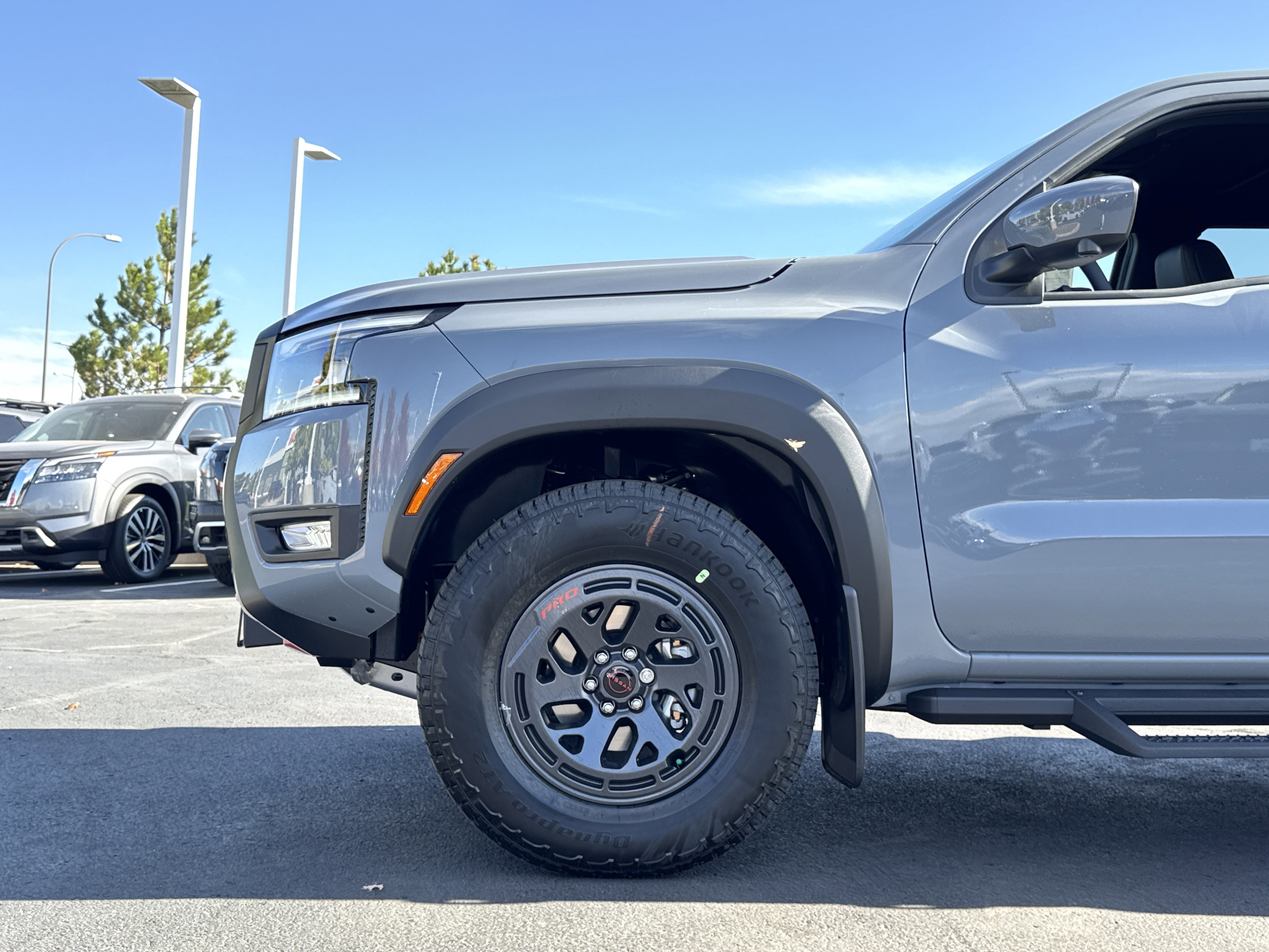 2026 Nissan Frontier PRO-4X photo 3