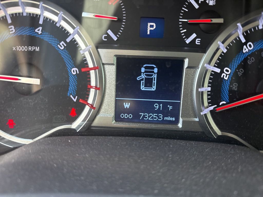 2016 Toyota 4Runner SR5 photo 12